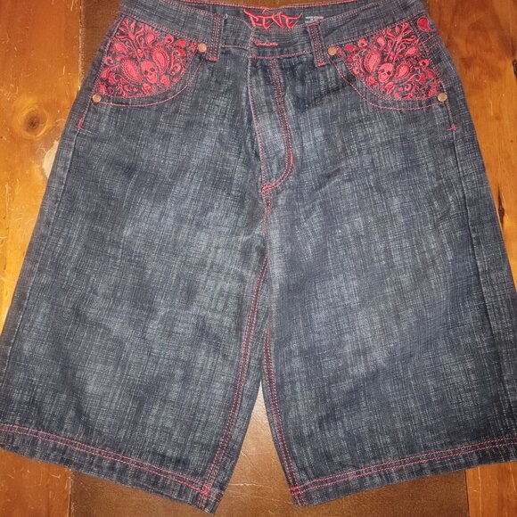 Reve Skull Jean Shorts - Picture 2 of 5